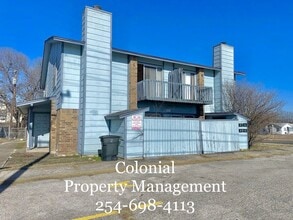 Building Photo - 3009 Lake Rd