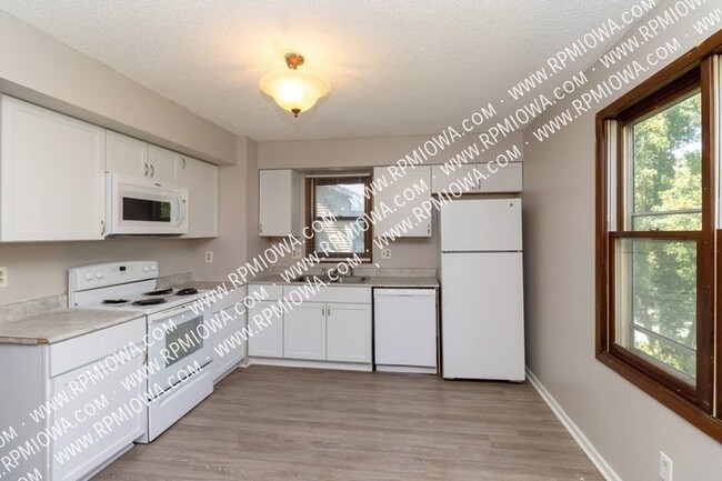 Foto del edificio - 904 E Hackley-