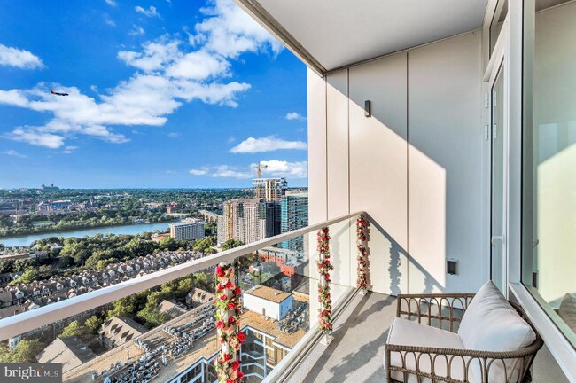 Foto del edificio - 1781 N Pierce St