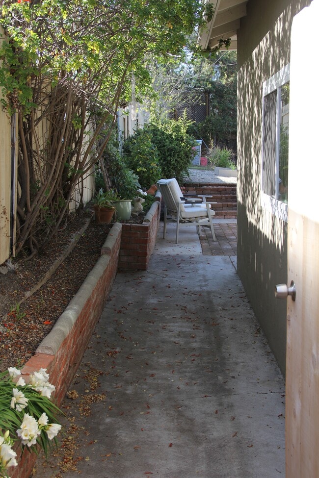 Building Photo - 3334 55th St