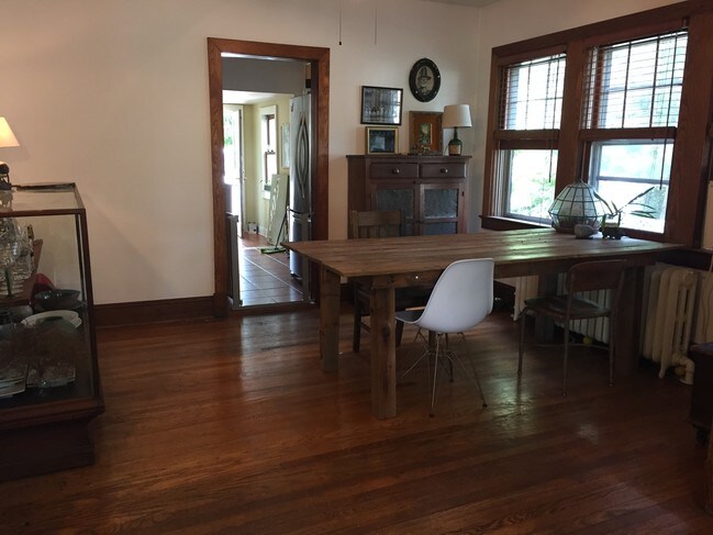 Building Photo - 90 Washington St