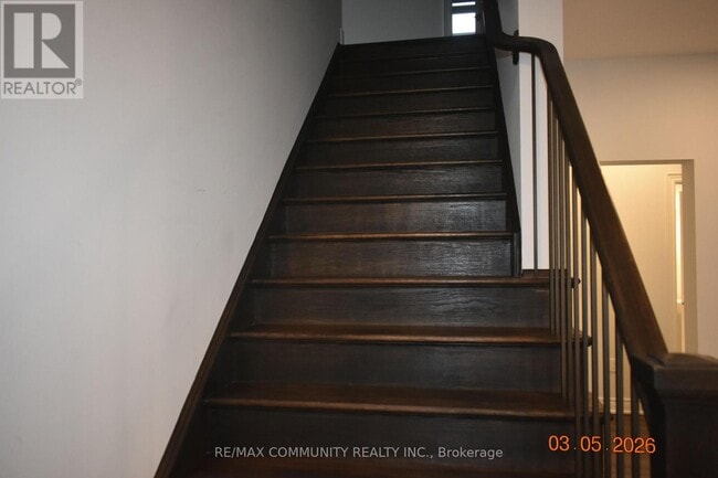 Building Photo - 106 Ridge Rd N