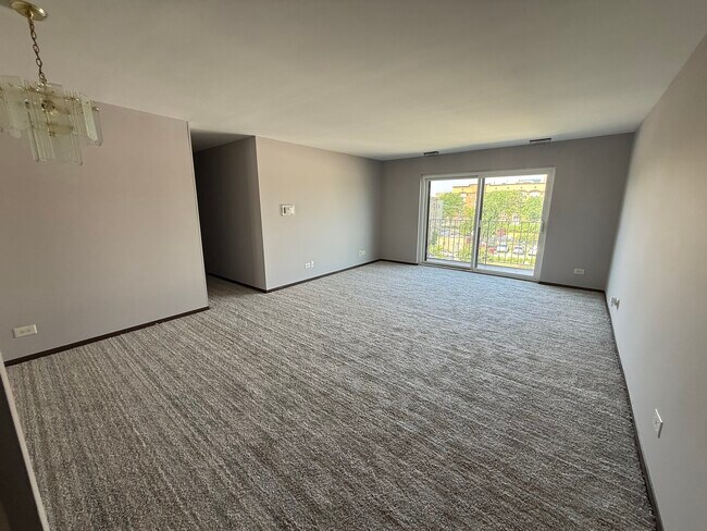 Foto del edificio - 2615 W Foster Ave