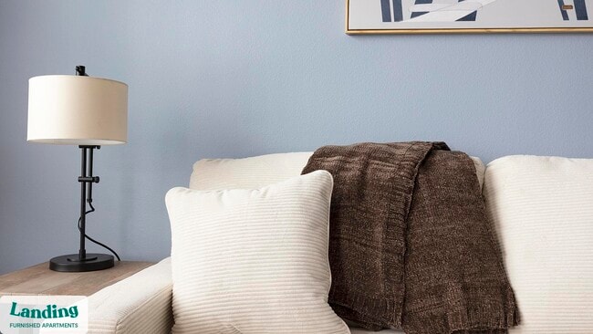 Building Photo - 14015 Univ Pass