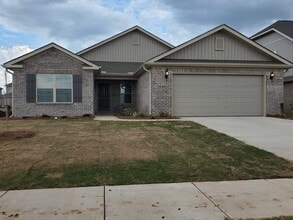 Building Photo - 120 Sublett Dr