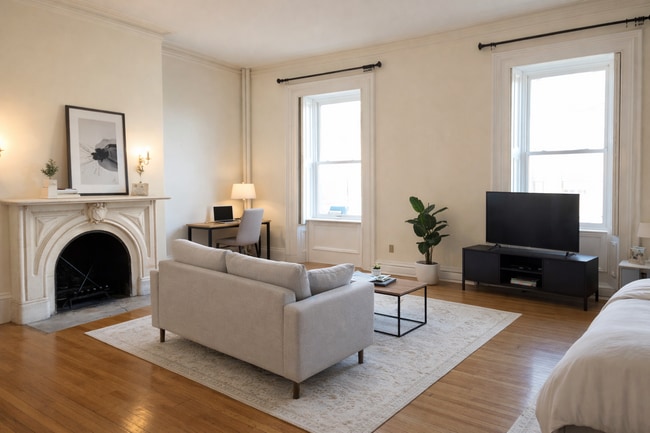 Building Photo - 105 Beacon St