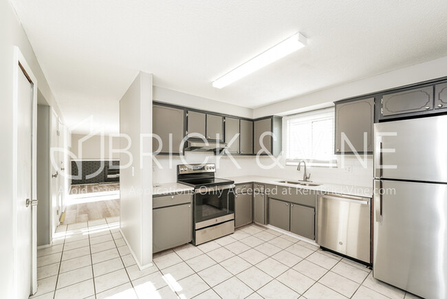 Building Photo - 1311 Bolenhill Ct