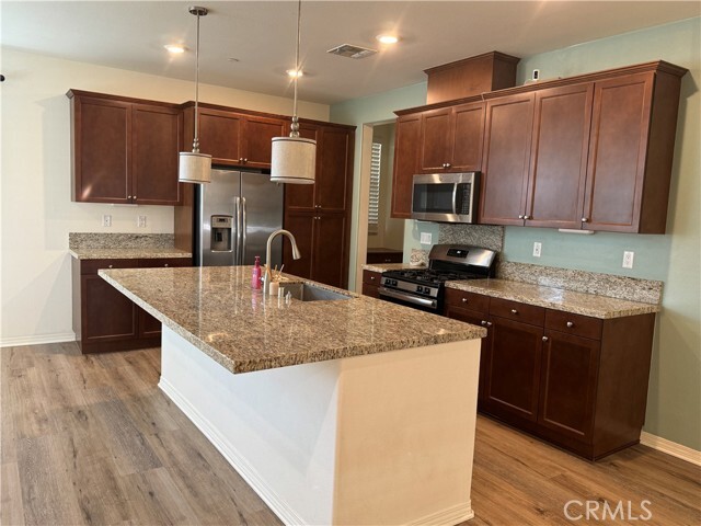 Building Photo - 6996 Avignon Dr