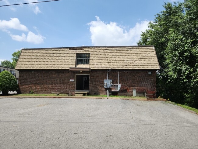 Building Photo - 441 Harding Pl