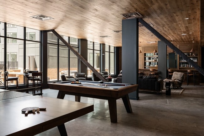 Resident Game Room Lounge - The Portrait at North Crossing