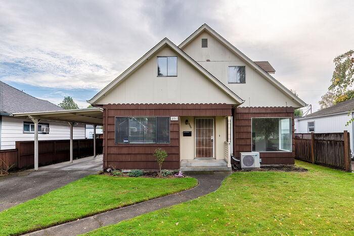 Foto principal - CUTE AND COZY FOUR BEDROOM IN LONGVIEW