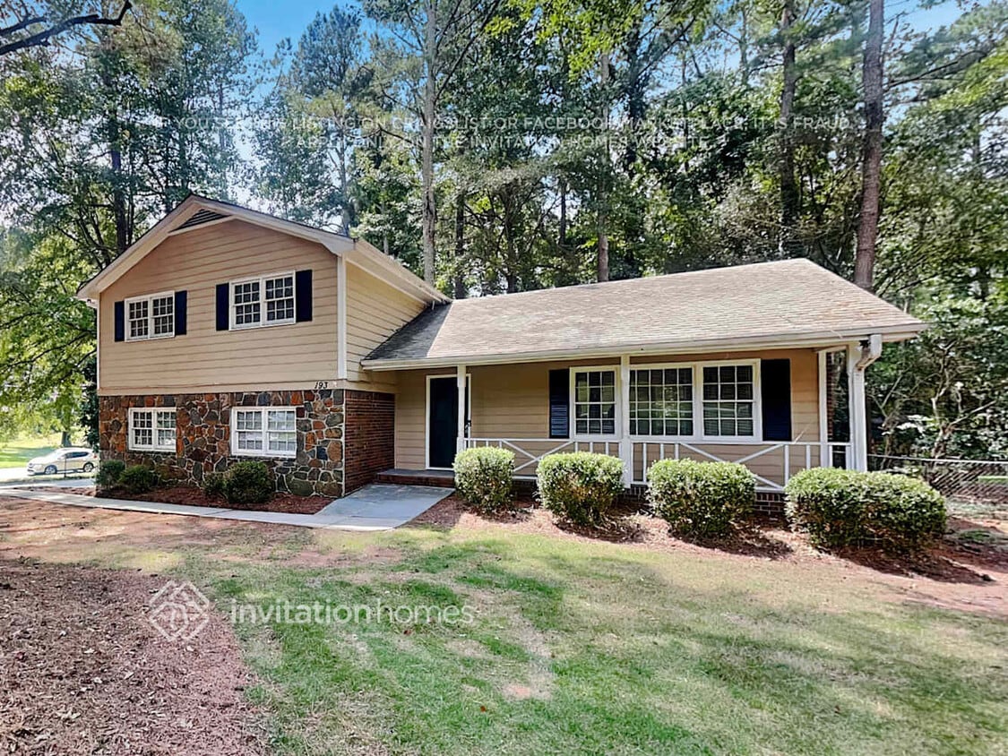 Primary Photo - 193 Gloster Rd NW