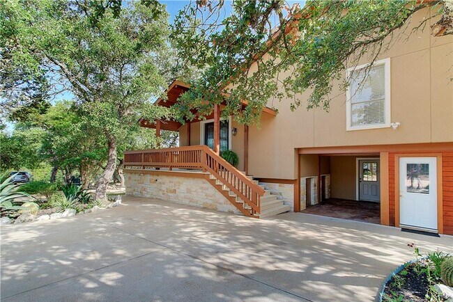 Foto del edificio - 9305 Granada Hills Dr