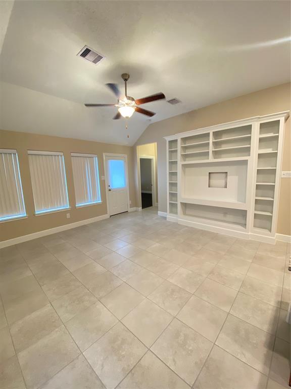 Building Photo - 5023 Aspen Orch Dr