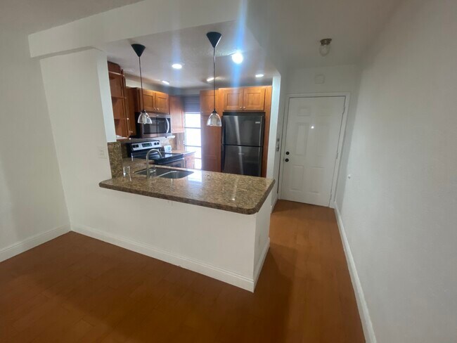 Foto del edificio - 680 Miller Dr