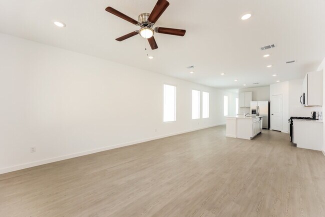 Building Photo - 534 Kayden Ct