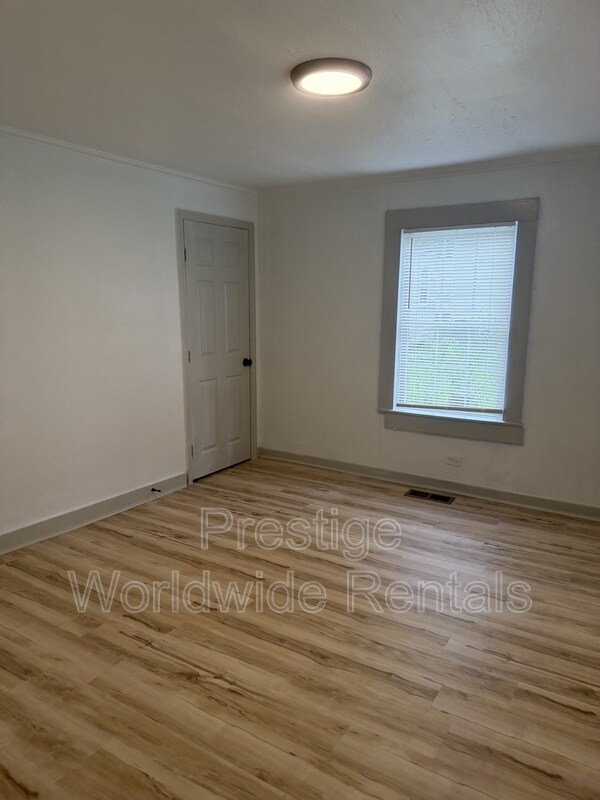 Foto del edificio - 213 Walker Ave