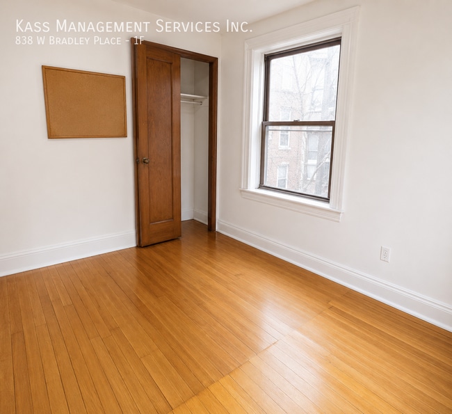 Building Photo - 838 W Bradley Pl