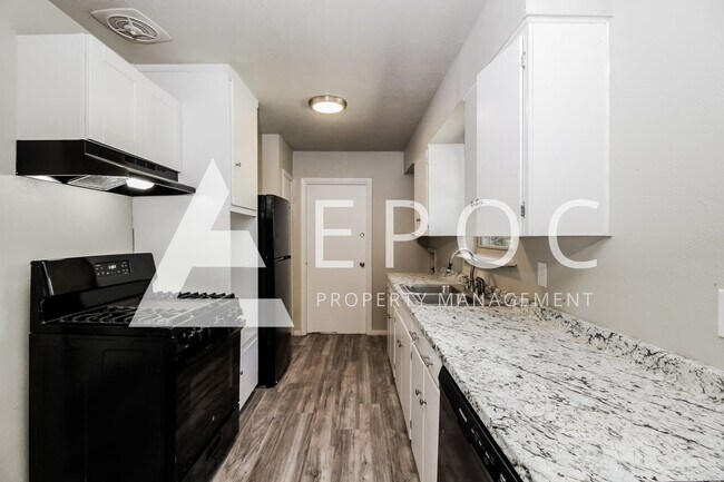 Foto del edificio - 4602 Tradewinds Rd