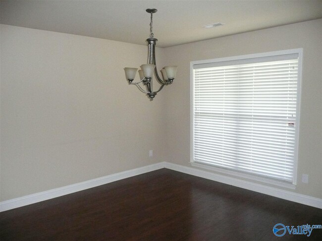 Foto del edificio - 718 River Landing Blvd SW