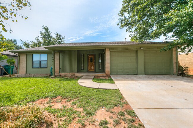 Building Photo - 8240 NW 85th St