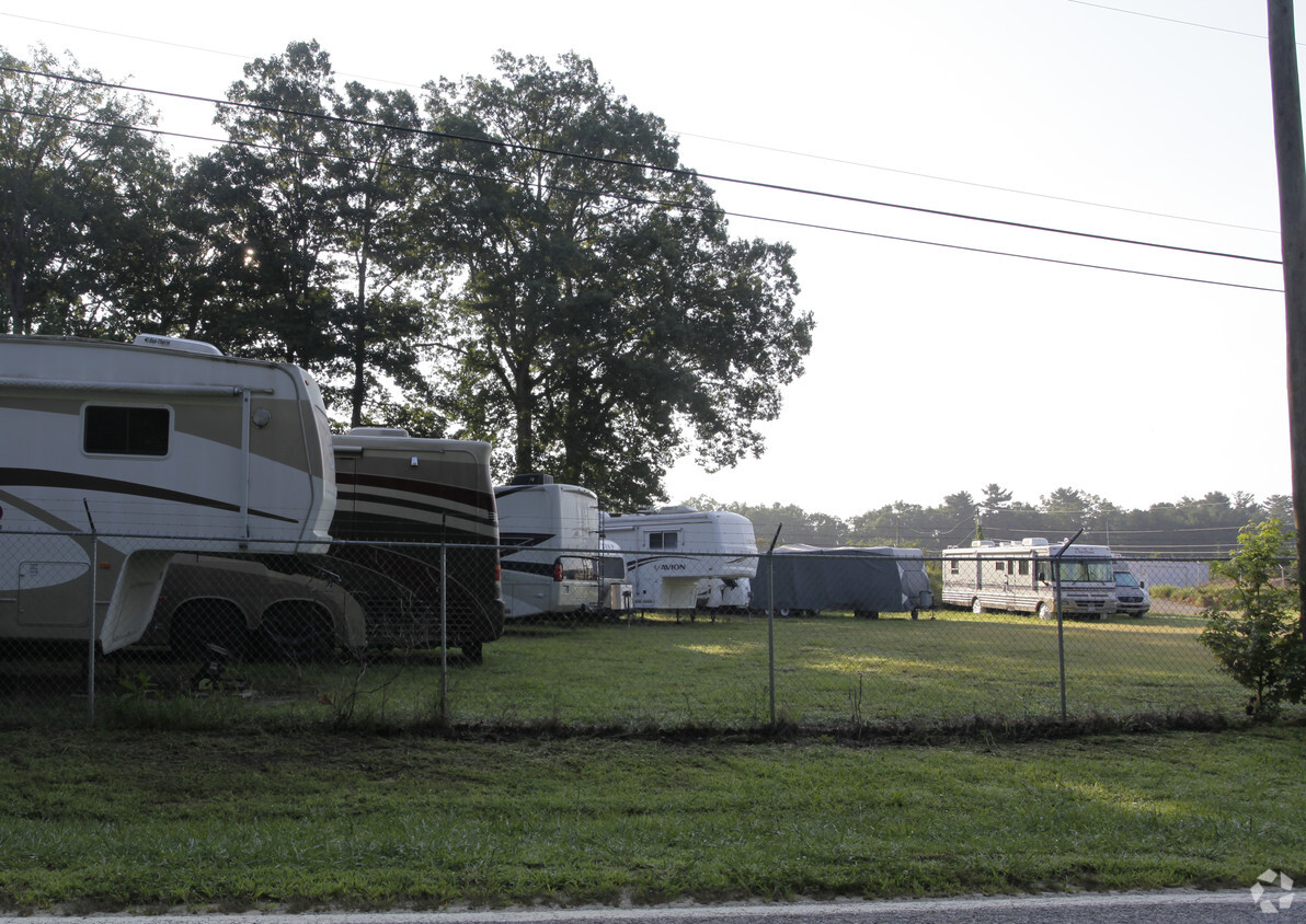 Foto del edificio - Lakewood RV Resort and Mobile Park