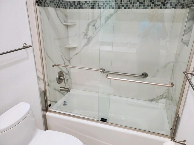 Foto del edificio - 1456 Sierraville Ave