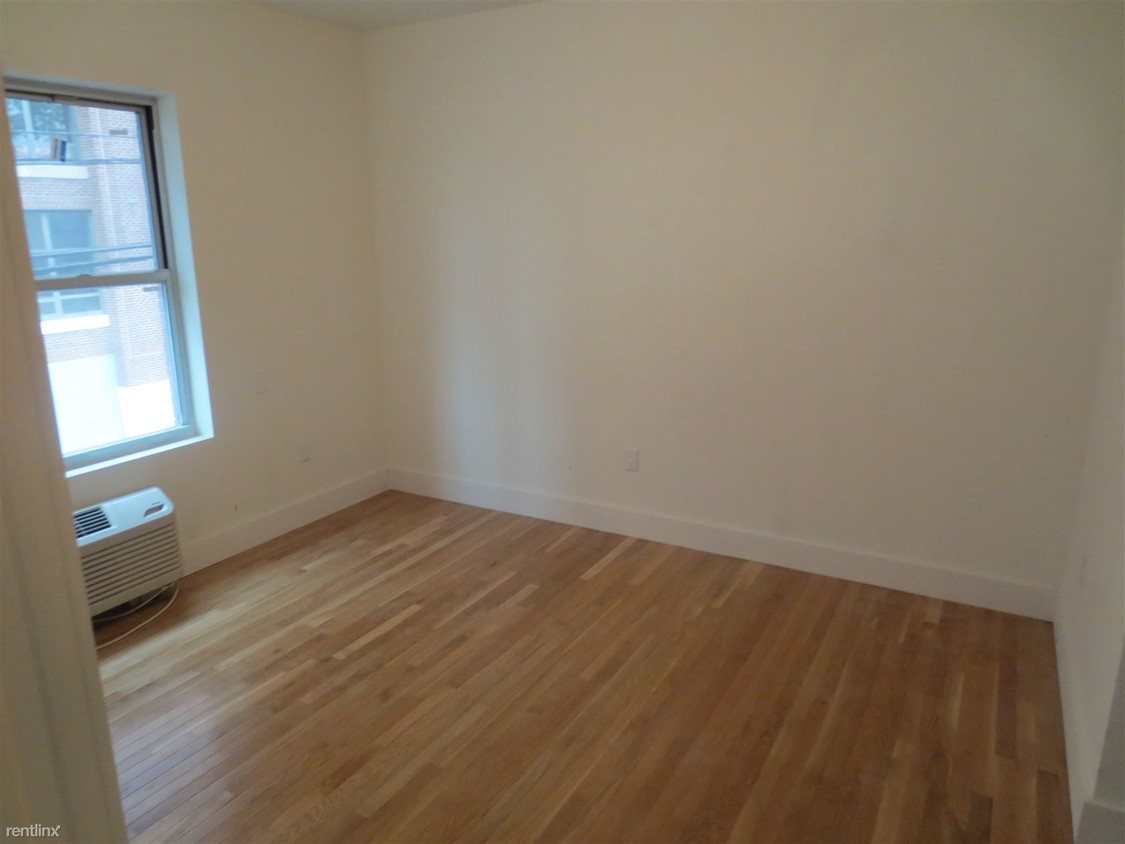 Primary Photo - 2 br, 1 bath Apartment - 366 W Side Ave