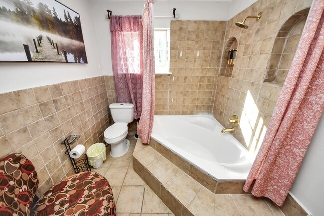 Foto del edificio - 15715 Creekhaven Dr