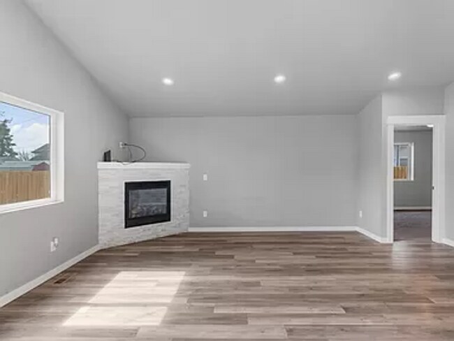 Foto del edificio - 906 E Courtland Ave