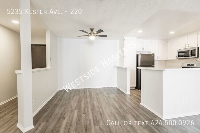 Building Photo - 5235 Kester - Gorgeous, fully renovated bu...
