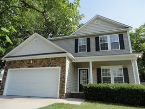 Building Photo - 645 Commander Dr