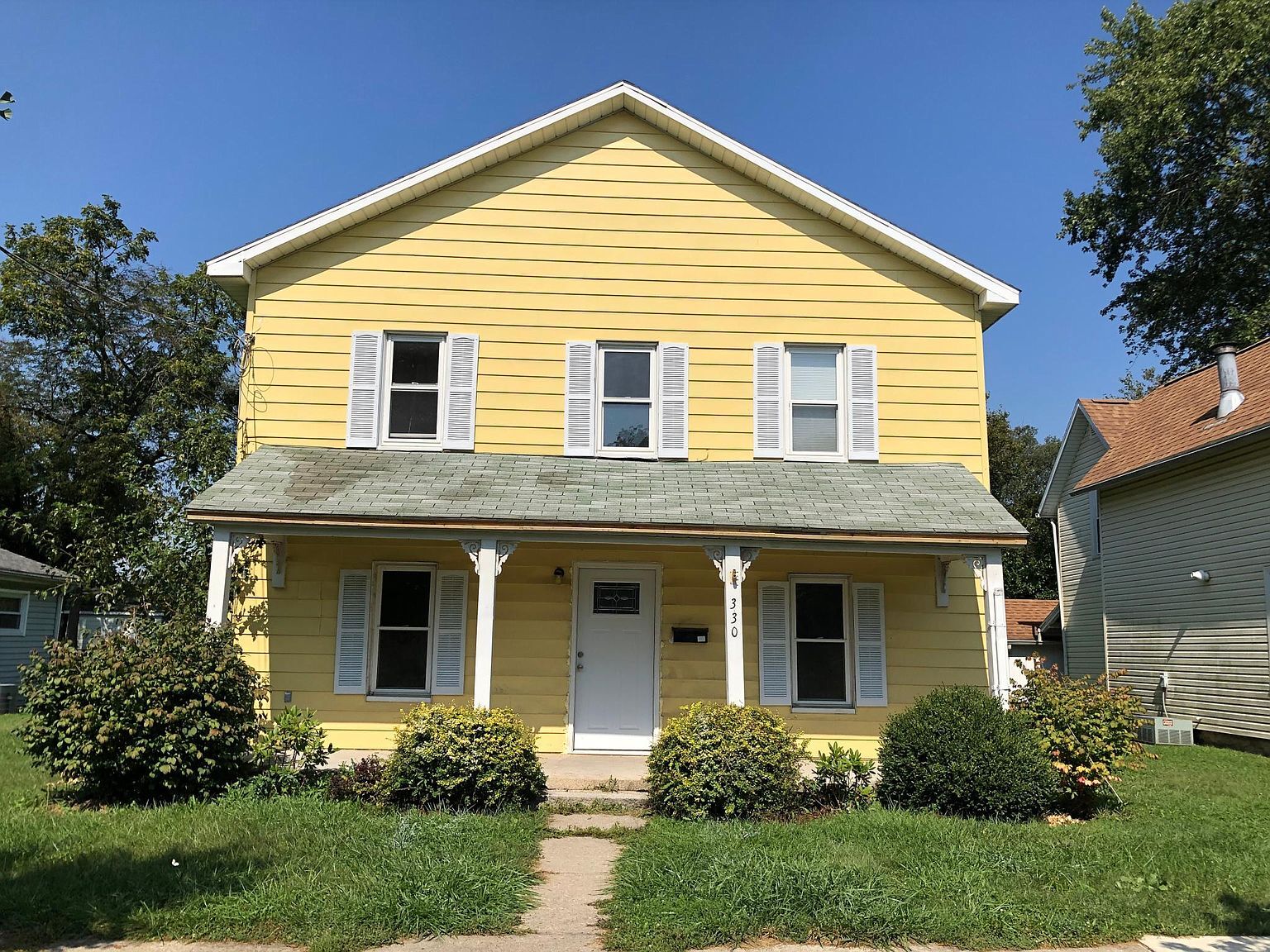 330 Liberty St Bowling Green, OH 43402 – photo 1 of 16