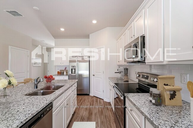 Building Photo - 28273 Wave Crst Pl