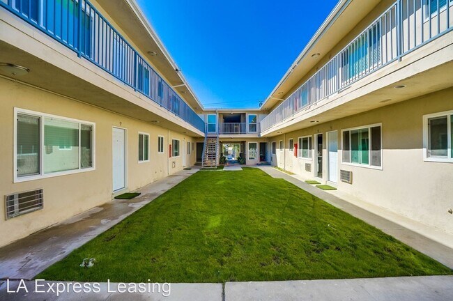 Building Photo - 822 N Inglewood Ave