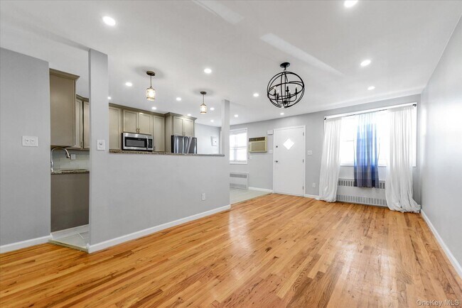 Foto del edificio - 638 E 84th St