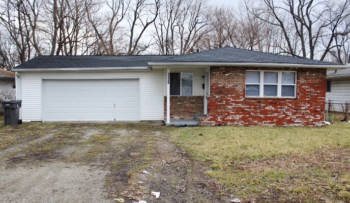 Primary Photo - 3326 Laurel St
