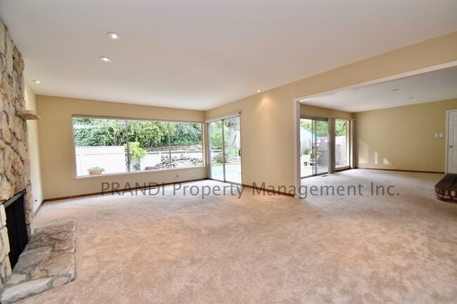 Foto del edificio - 345 Mountain View Ave