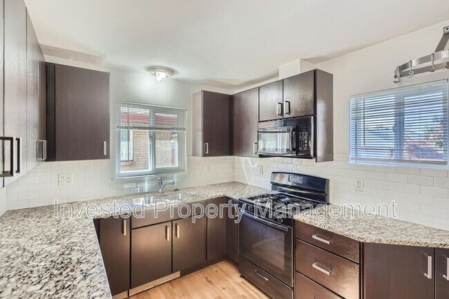 Foto del edificio - 3691 Glencoe St