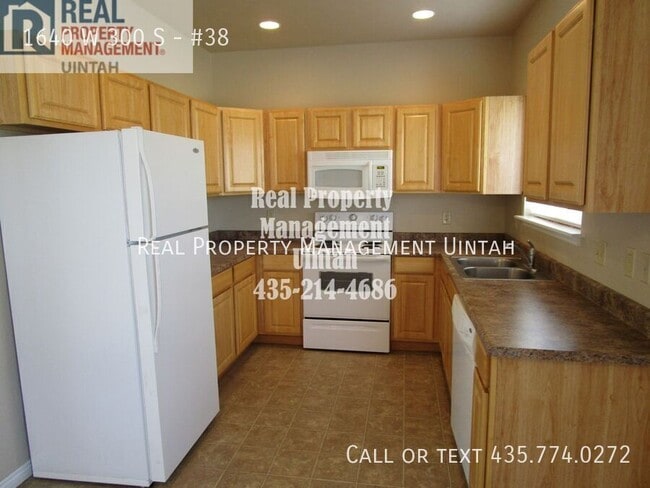Building Photo - 1640 W 300 S
