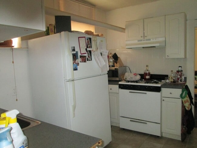 Beautiful two bedroom, heat included, dishwasher - Beautiful two bedroom, heat included, dishwasher Apartment