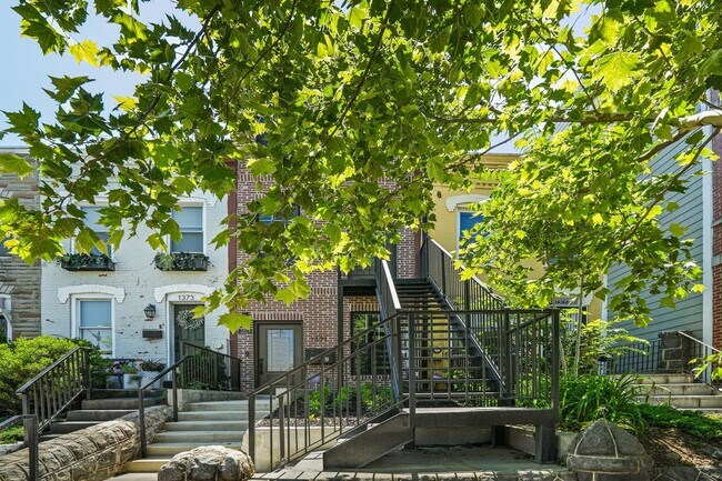 Foto del edificio - 1371 Florida Ave NE