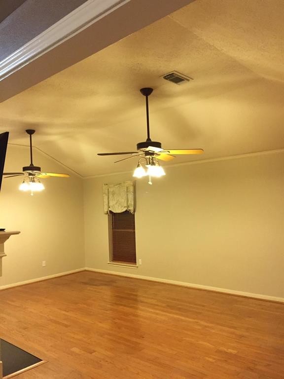 Building Photo - 1427 Clear Valley Dr