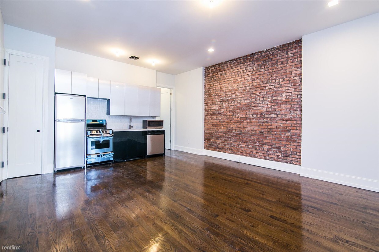 Foto principal - 26 Covert St