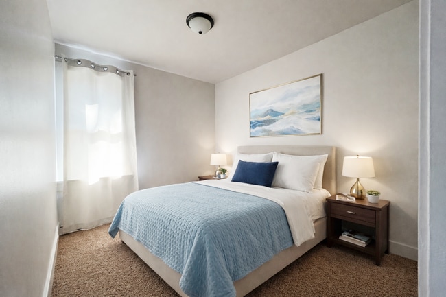 Building Photo - 1000 13th Ave NE