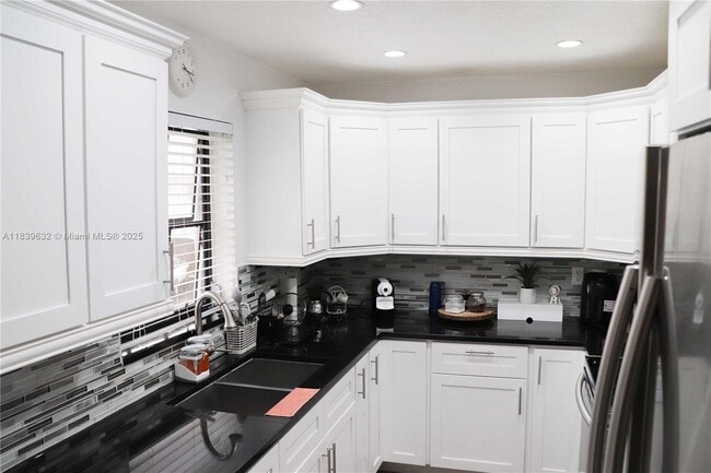 Building Photo - 1770 SW 122nd Ct