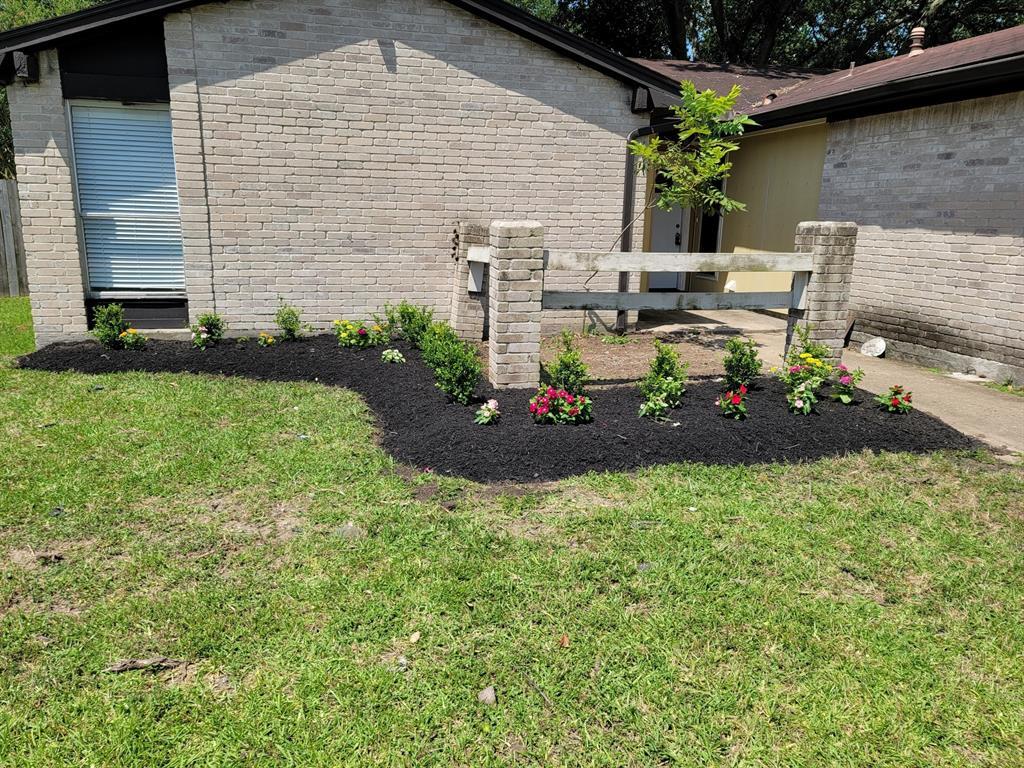 Foto principal - 22303 Red River Dr