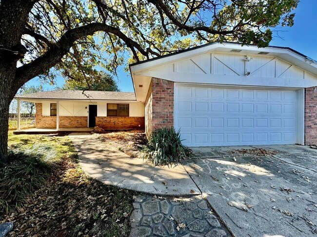Foto del edificio - 1509 N Indian Meridian Rd