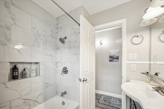 Foto del edificio - 1212 Shelby St