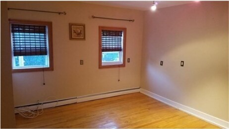 Foto del edificio - 402 W 2nd St